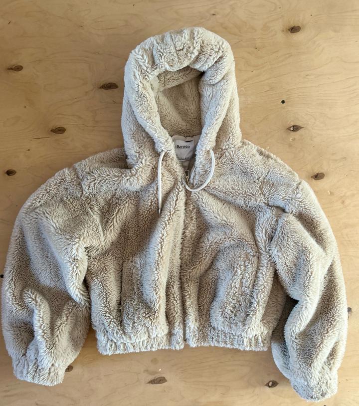 Куртка Bershka