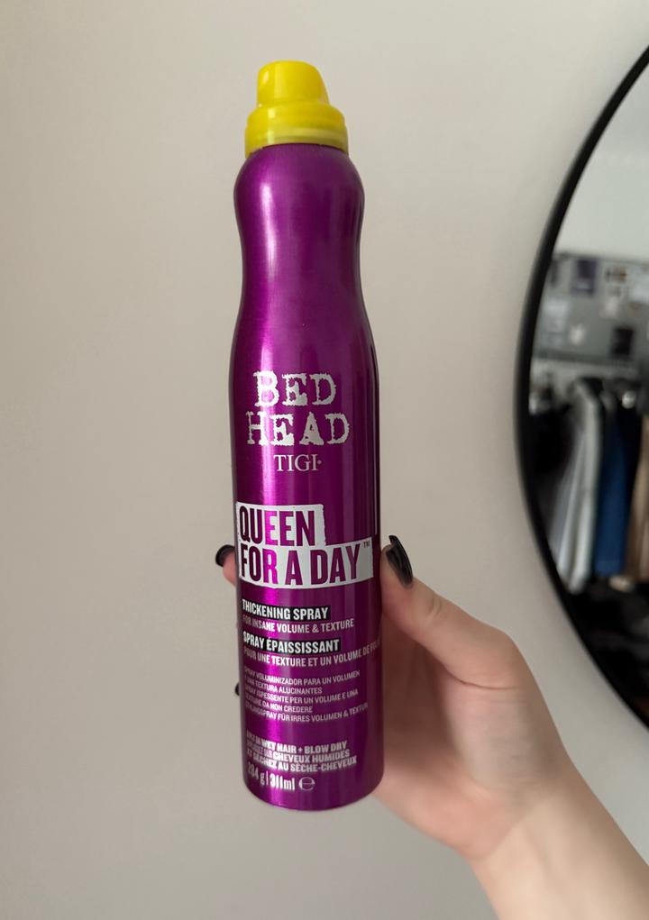 TIGI Bed Head Спрей для объема волос Bed Head Tigi Queen For A Day