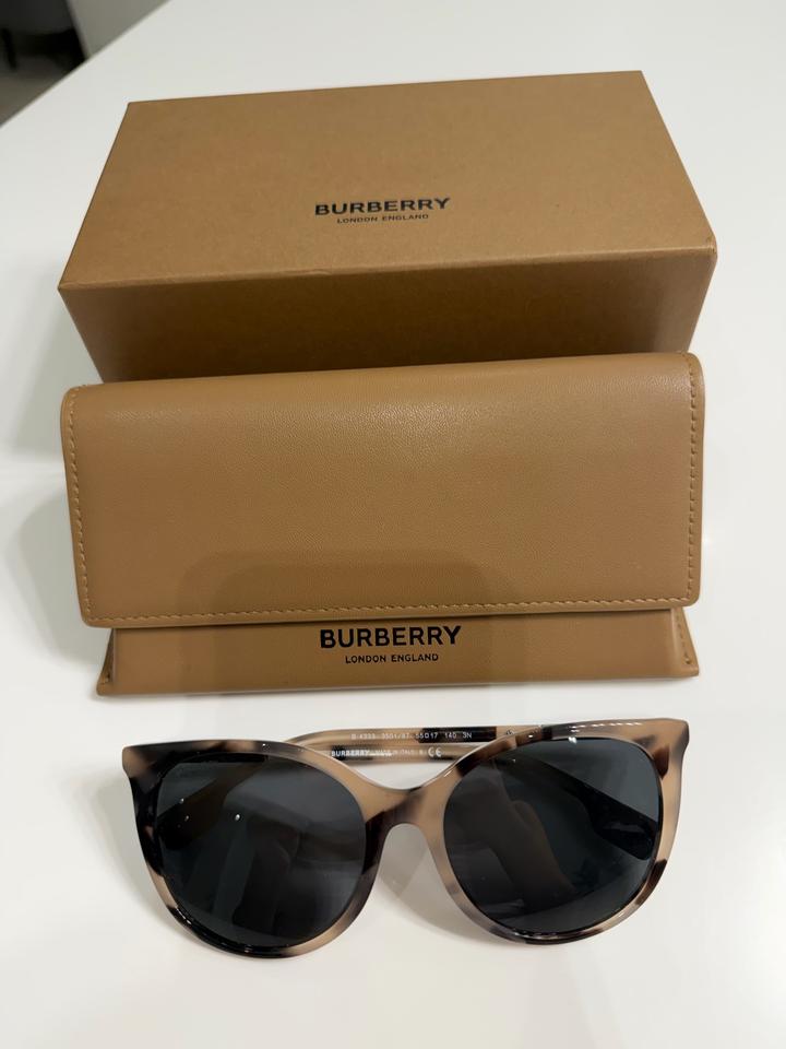 Burberry солнцезащитные очки