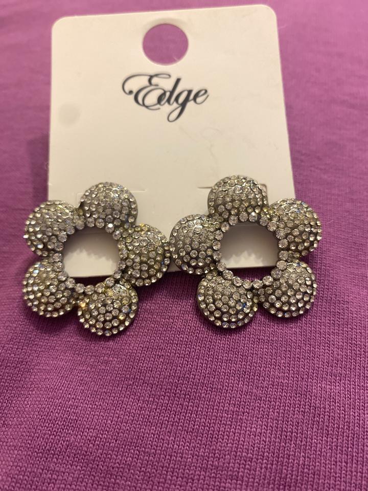 Серьги Edge цветы со стразами