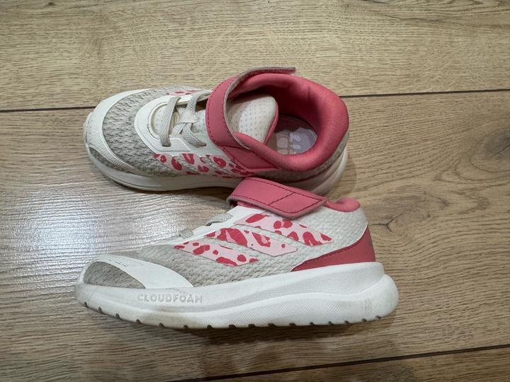 Кроссовки adidas для девочки