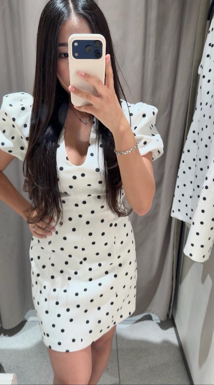 Zara Платье в горошек с объемными рукавами