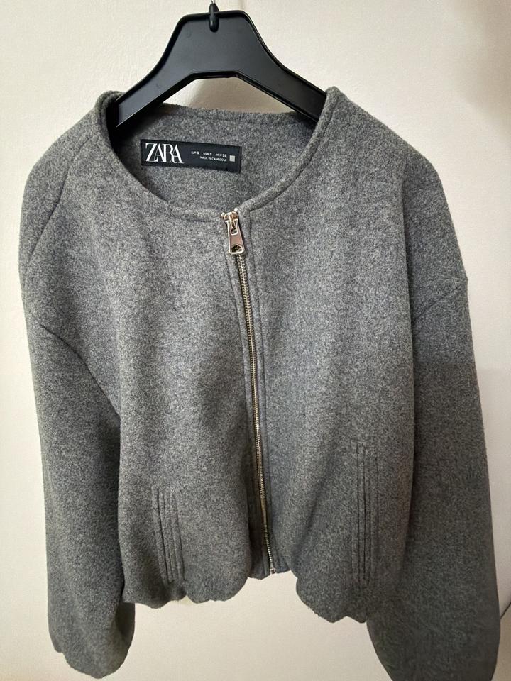 Бомбер ZARA