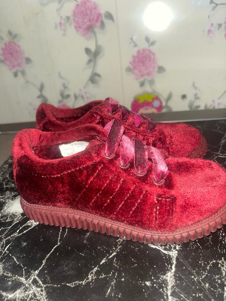 LC Waikiki Бархатные кеды