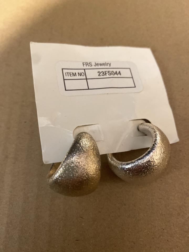 Серьги