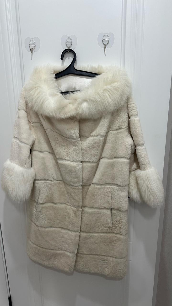 Albino Furs Шуба