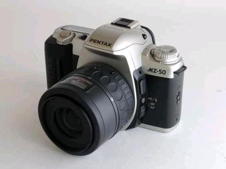 Фотоаппарат пленочный Pentax MZ-50 (два объектива!!)