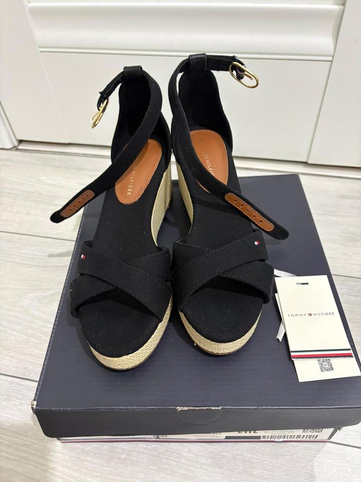 Женские босоножки Tommy Hilfiger