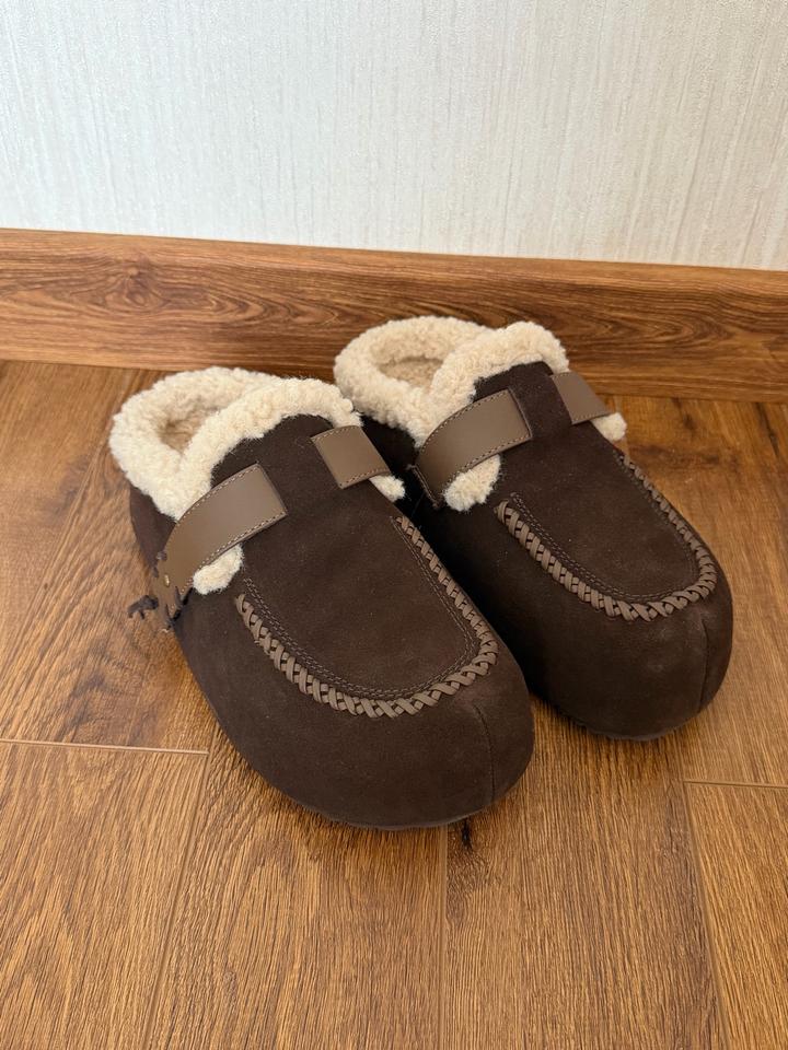 Женские тапочки с мехом