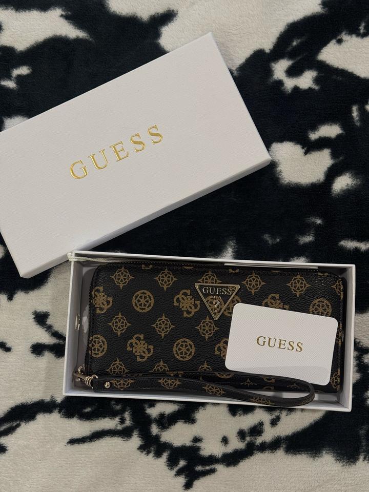 Кошелек GUESS