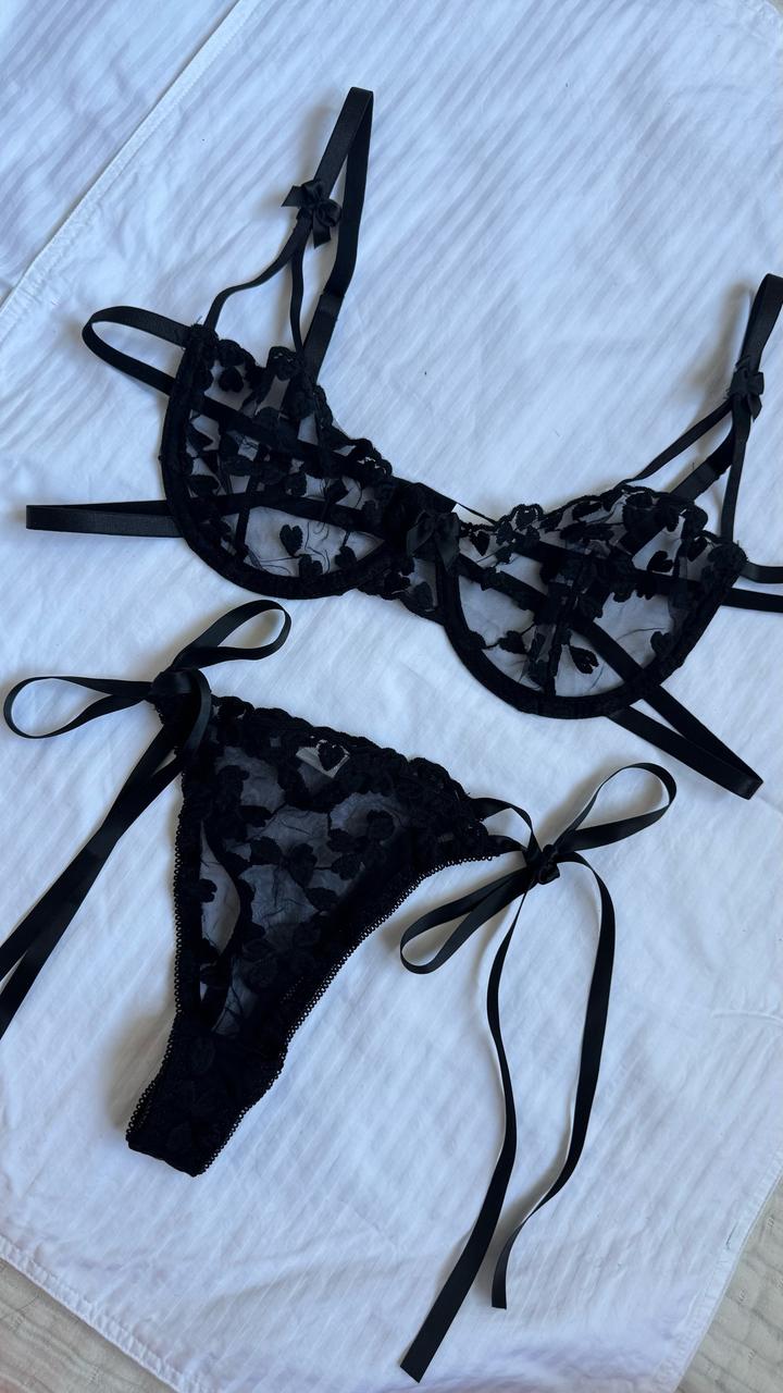 Lingerie Кружевной комплект нижнего белья