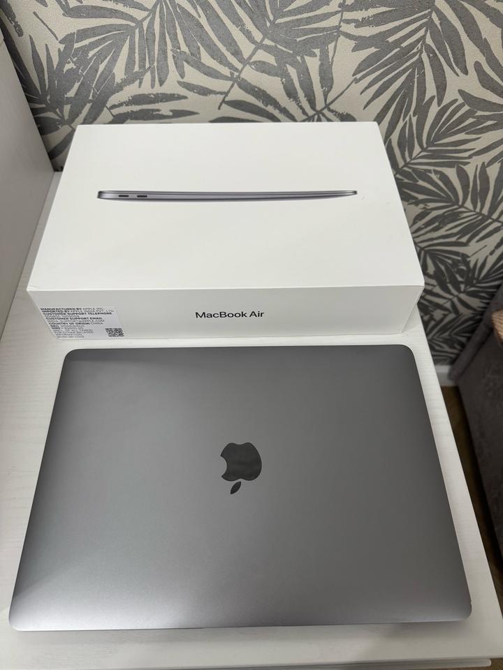 ОРИГИНАЛ Макбук MacBook Air 13 2020 13.3’’ чип Apple M1 | 8 гб | SSD 256 Гб