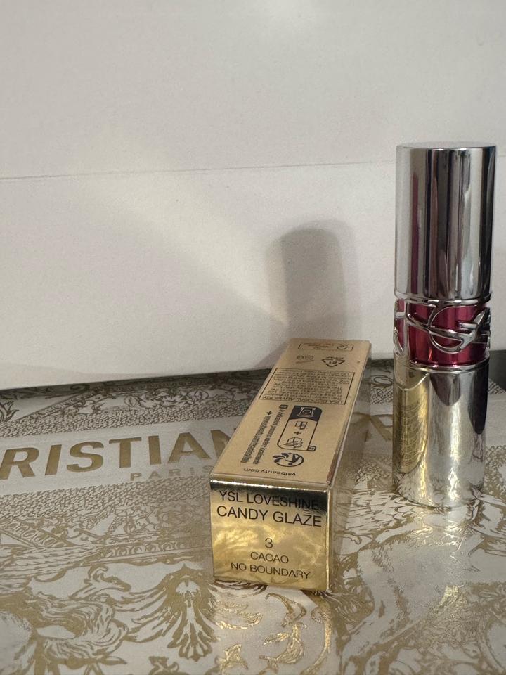 Yves Saint Laurent Помада YSL Loveshine Candy Glaze, оттенок 3 Cacao No Boundary