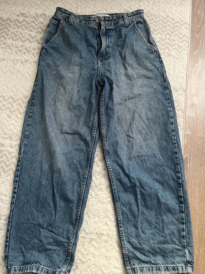 Джинсы bershka