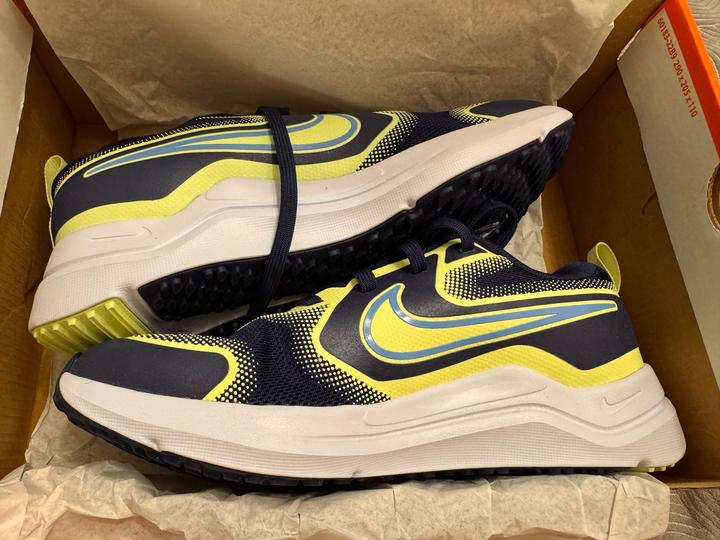 Кроссовки Nike