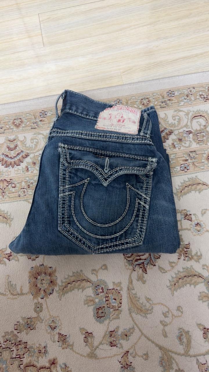 Джинсы True Religion