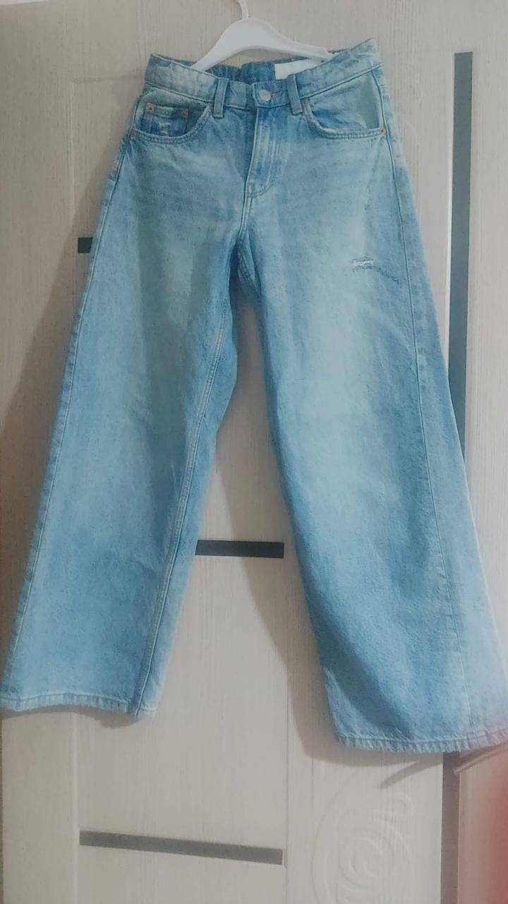 Джинсы Zara