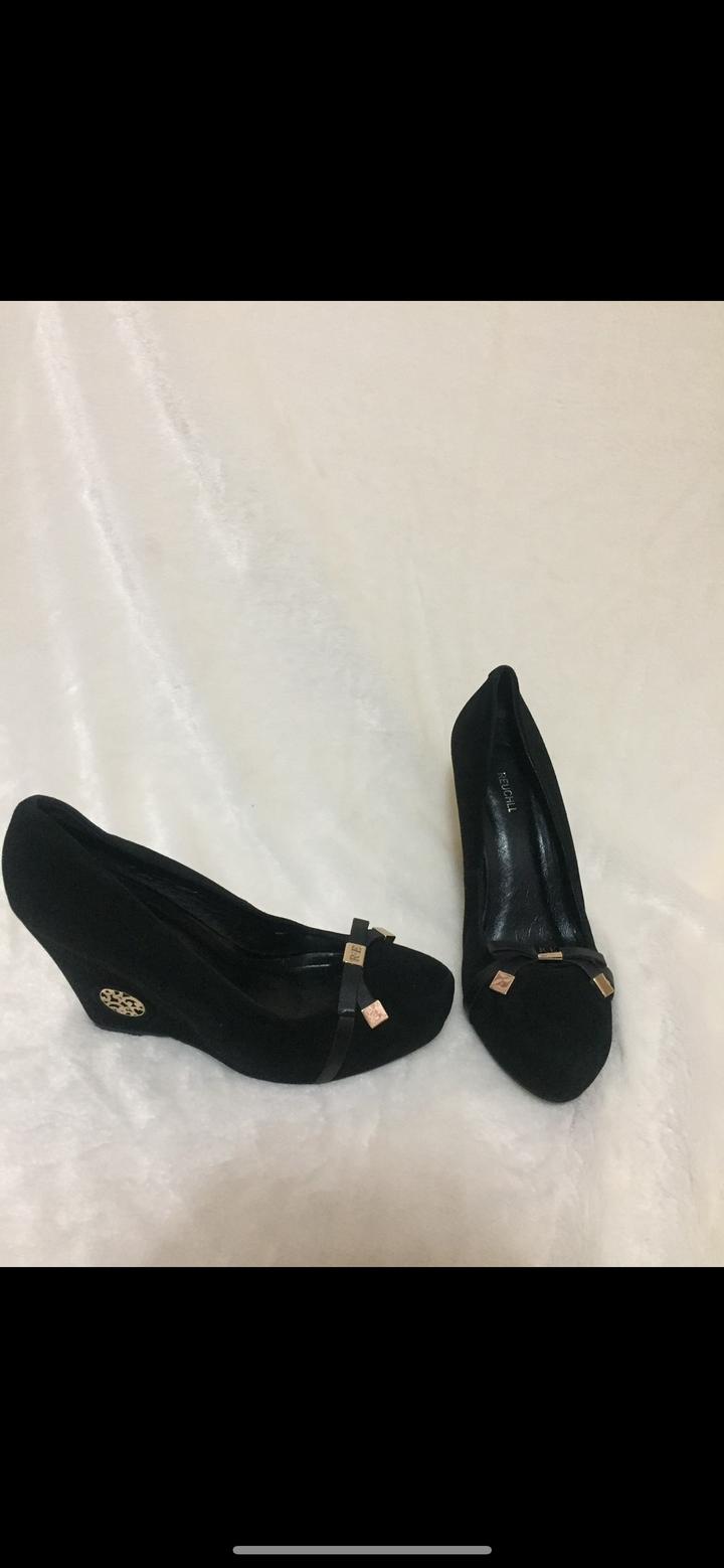 Туфли на танкетке