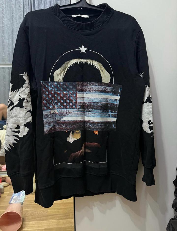 Свитшот Givenchy