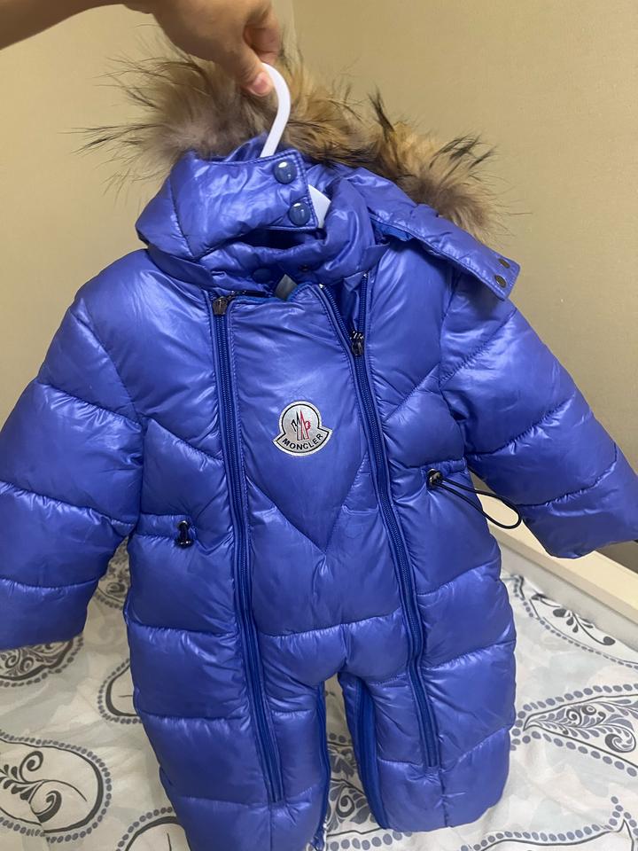 Зимний комбинезон Moncler