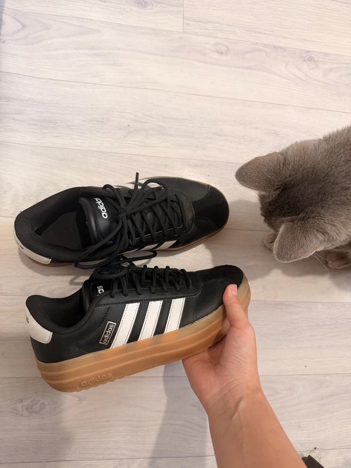 Женские кеды adidas на платформе