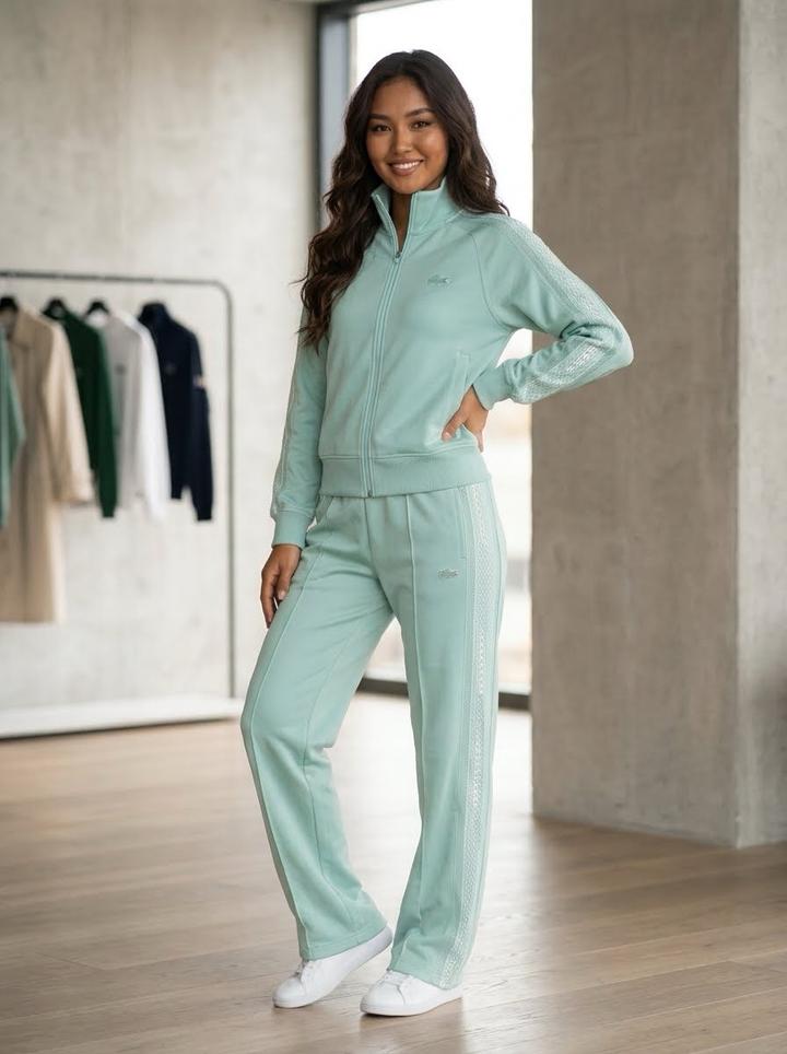 Спортивный костюм Lacoste