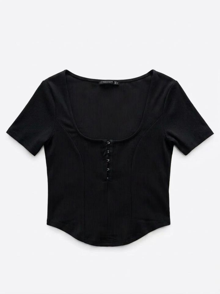 Stradivarius топ в рубчик на крючках