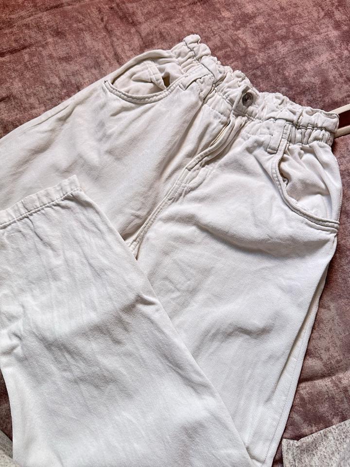 Джинсы Bershka