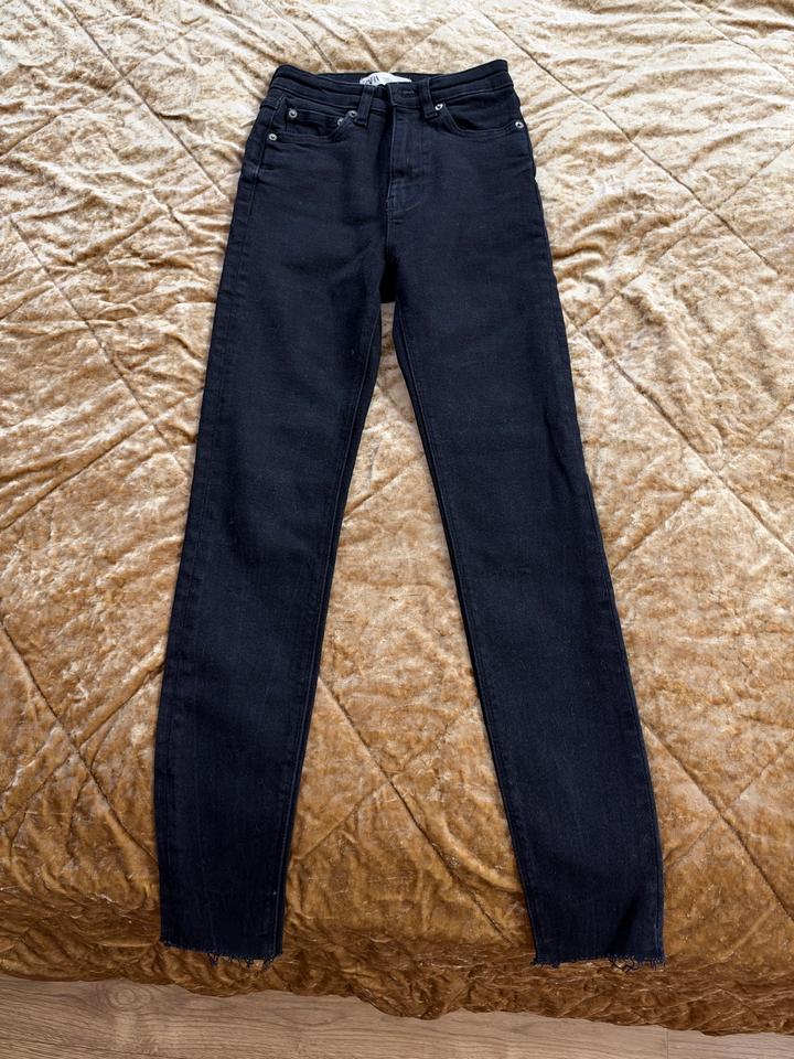 Джинсы ZARA