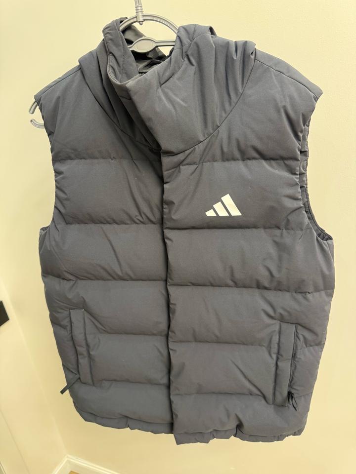 Жилет adidas