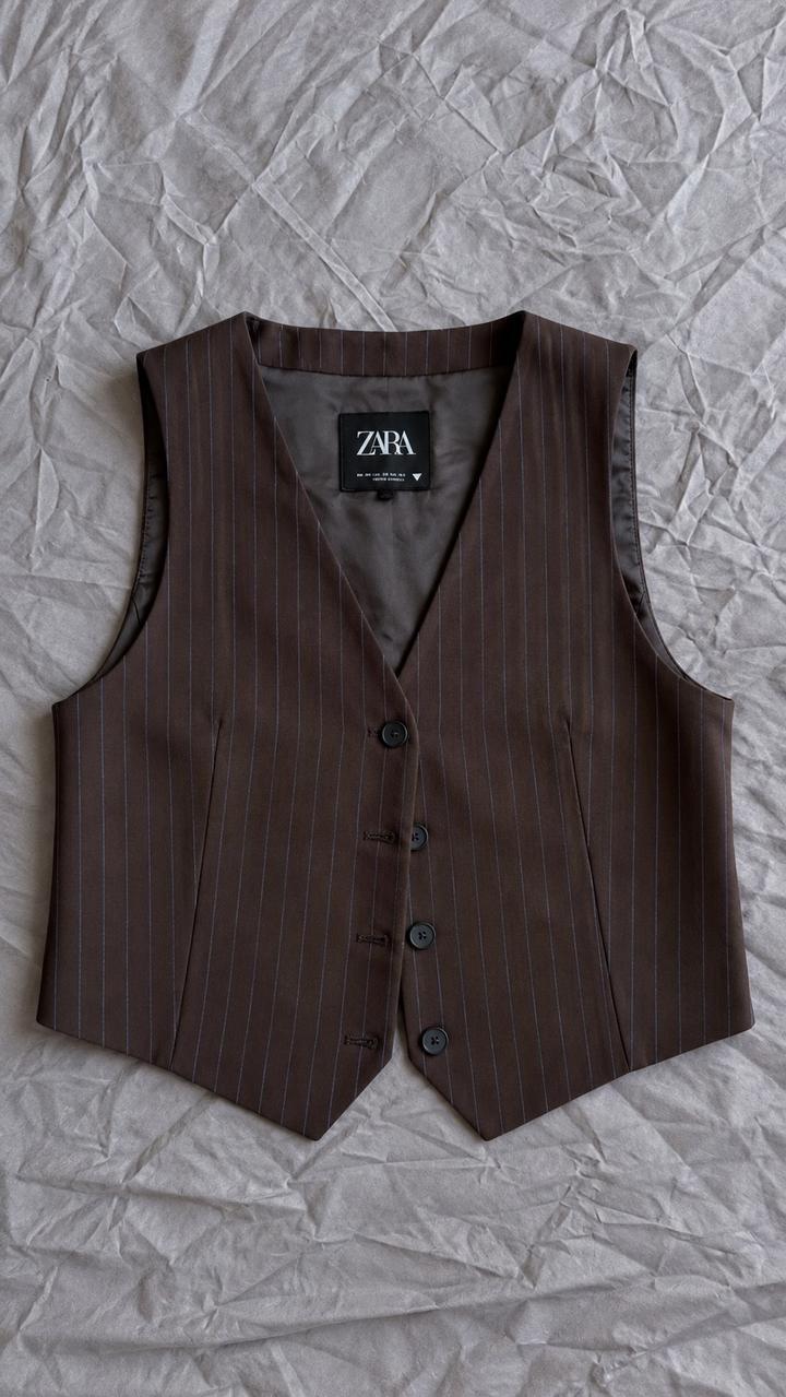 Жилетка ZARA
