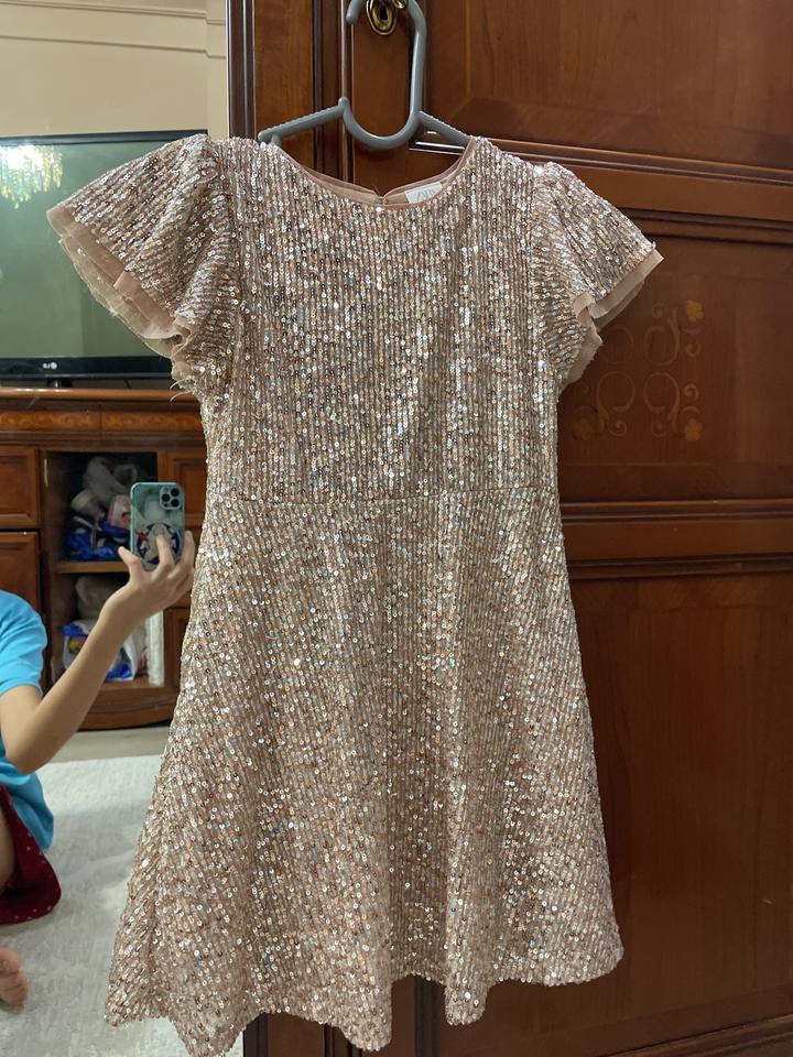 ZARA платье с пайетками