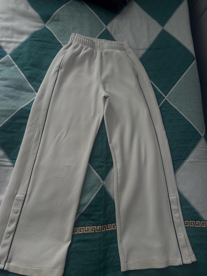 мягенькие штаны ZARA