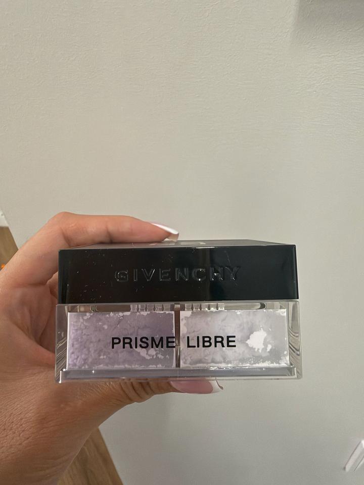 Рассыпчатая пудра Givenchy Prisme Libre