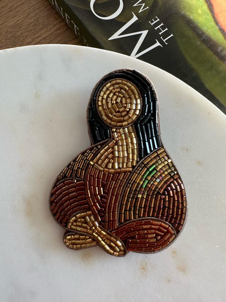 Брошь из бисера