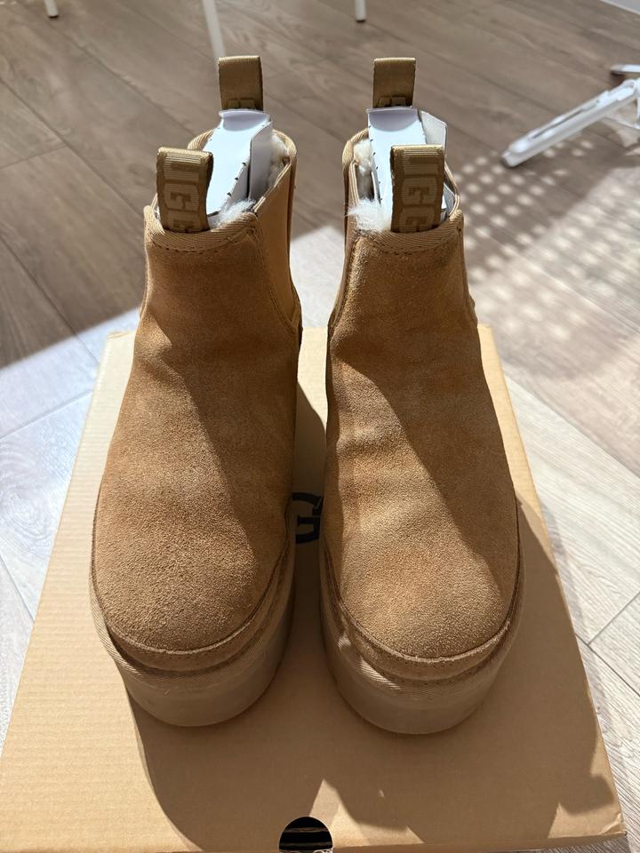 Ботинки UGG