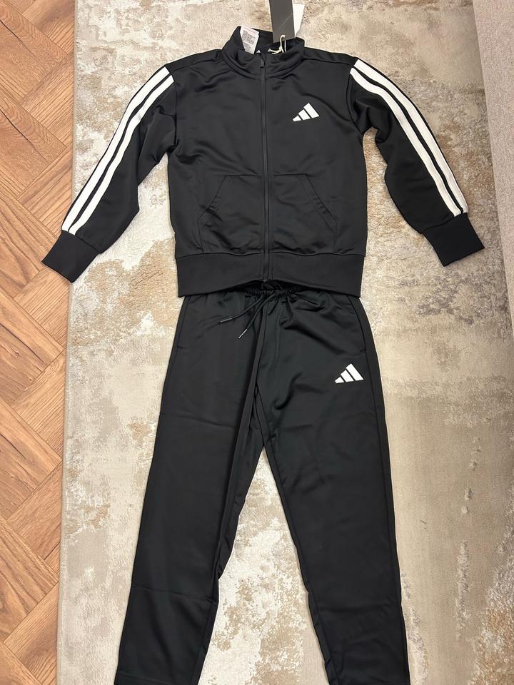 Спортивный костюм adidas 122