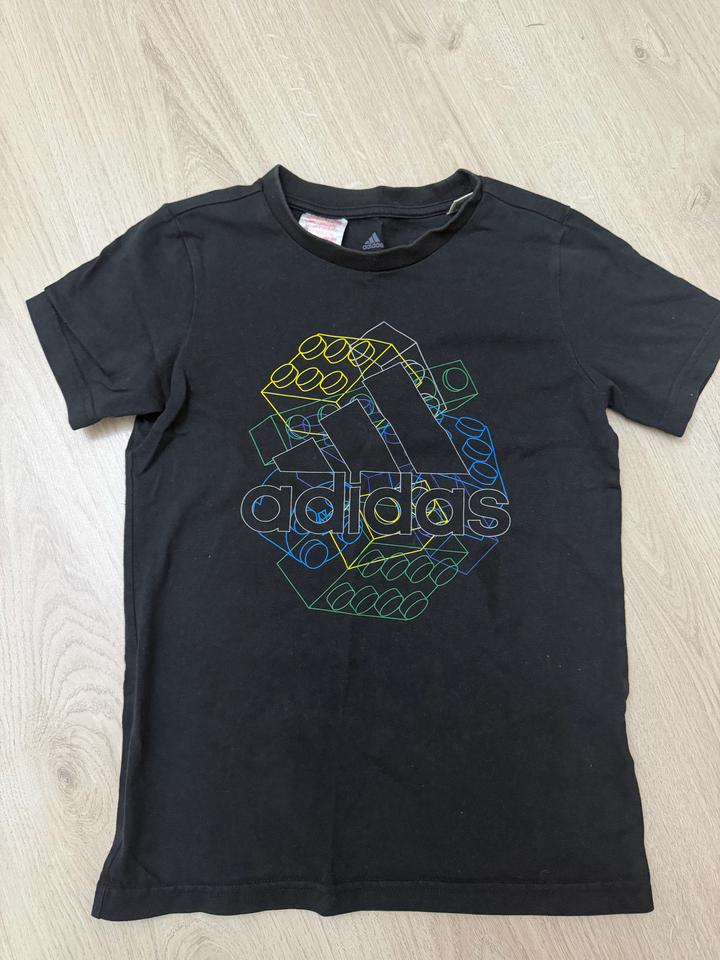 Футболка adidas