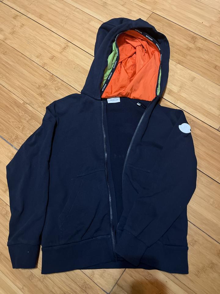 Худи Moncler