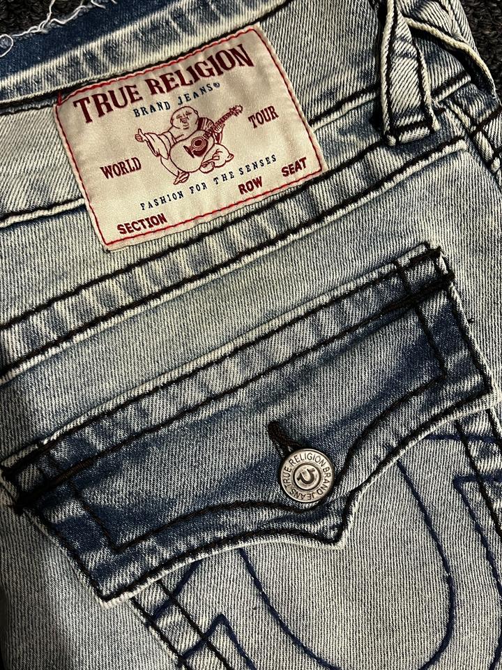 Джинсы True Religion
