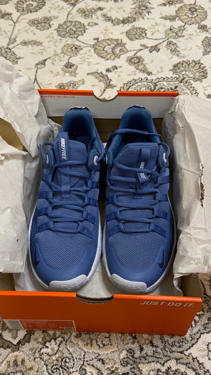 Кроссовки Nike Free Metcon 4