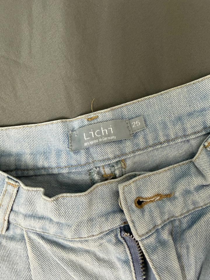 Джинсы Lichi