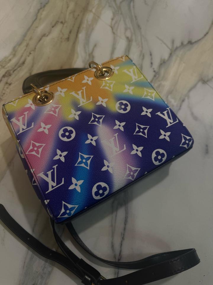 Сумка Louis Vuitton