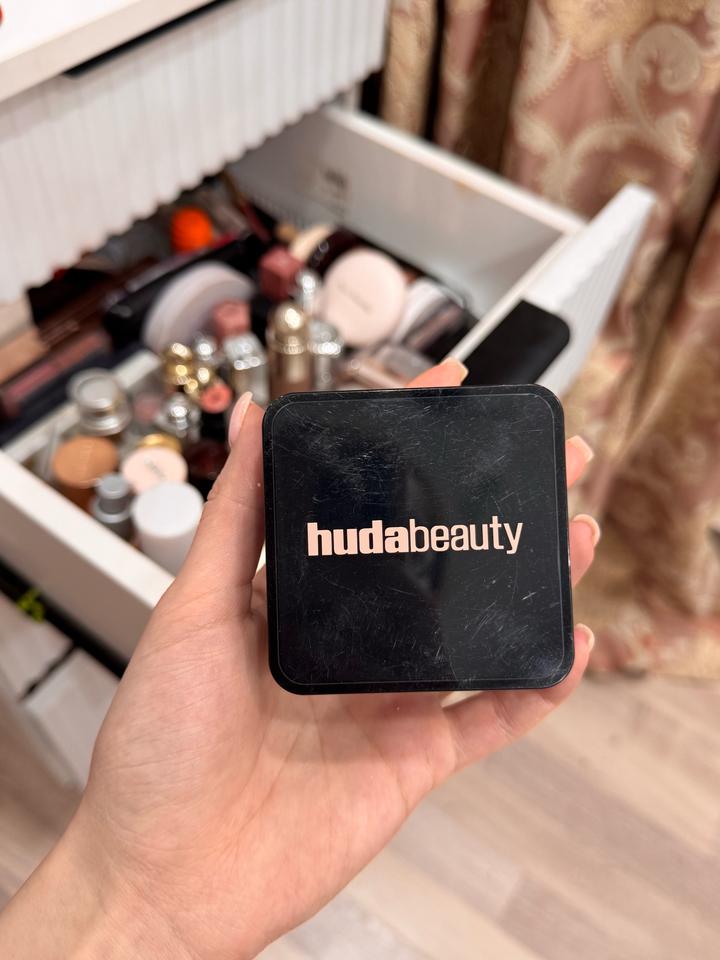 Пудра Huda Beauty Easy Bake Duo