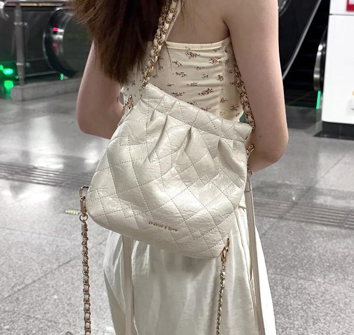 Сумка Charles & Keith