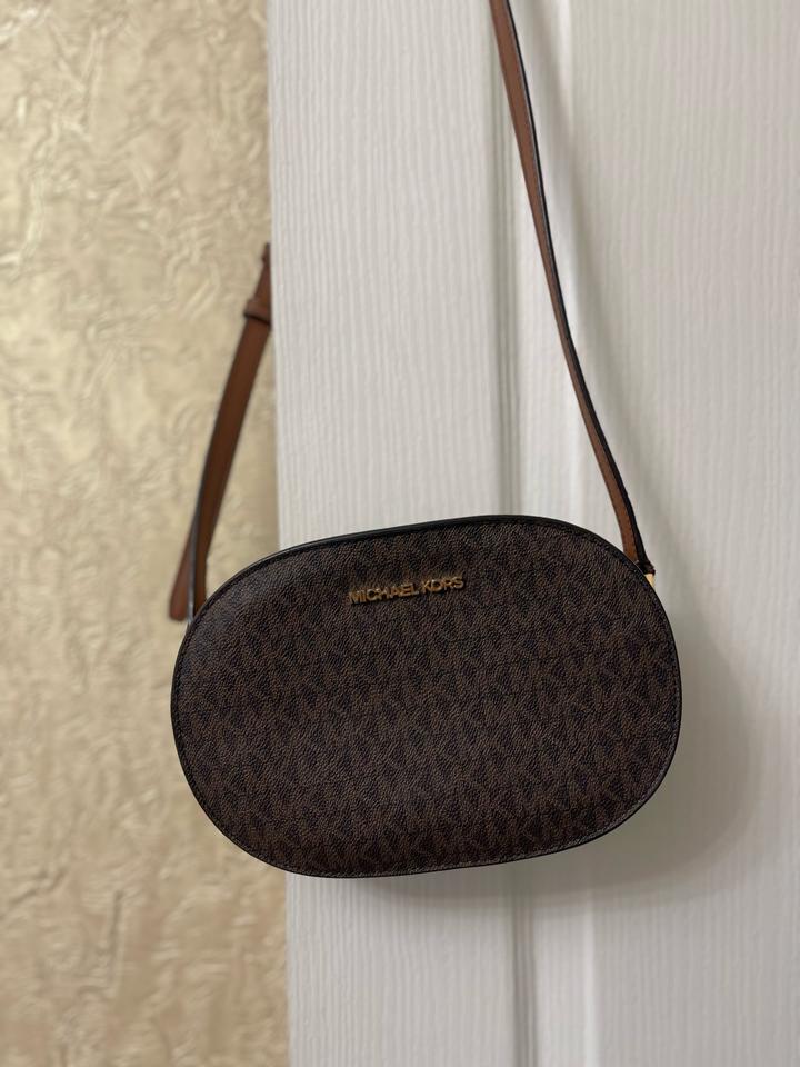 Сумка кросс-боди Michael Kors