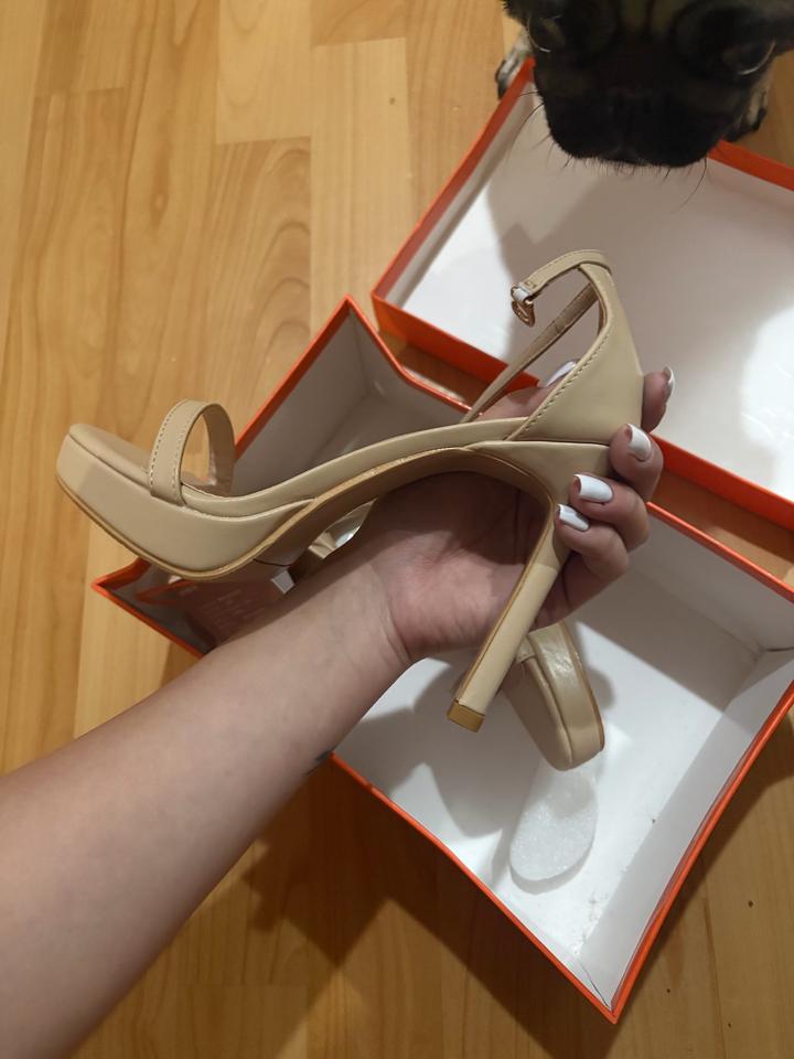 Босоножки shoebox новые