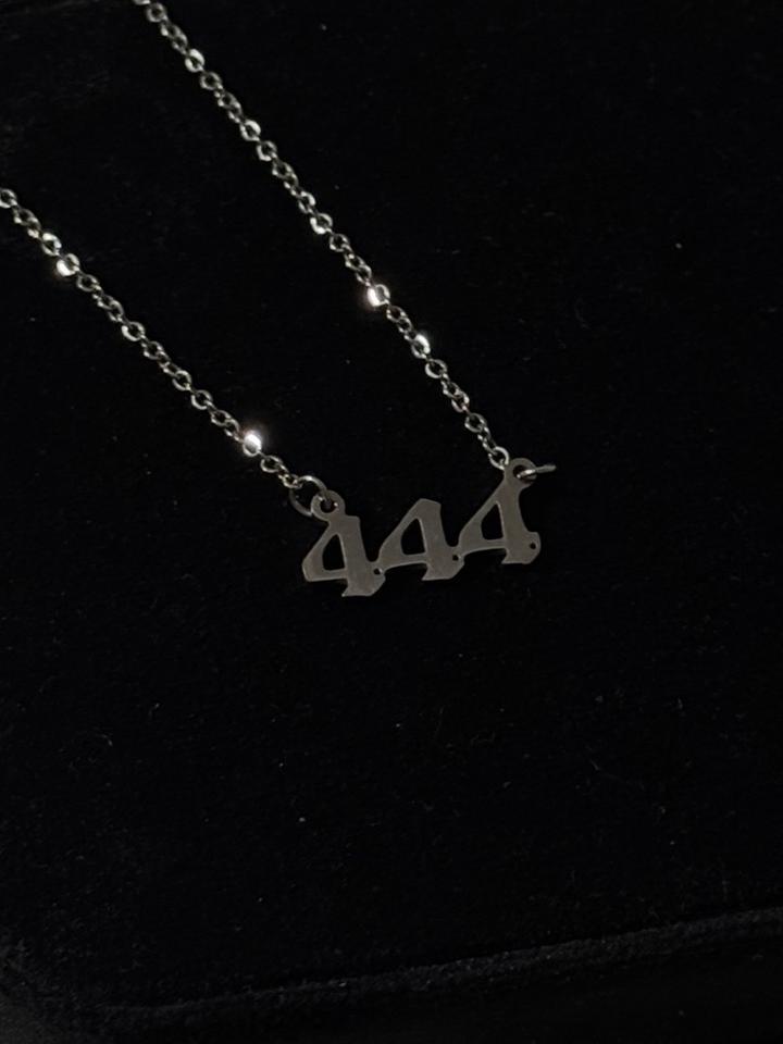 Цепочка с подвеской 444