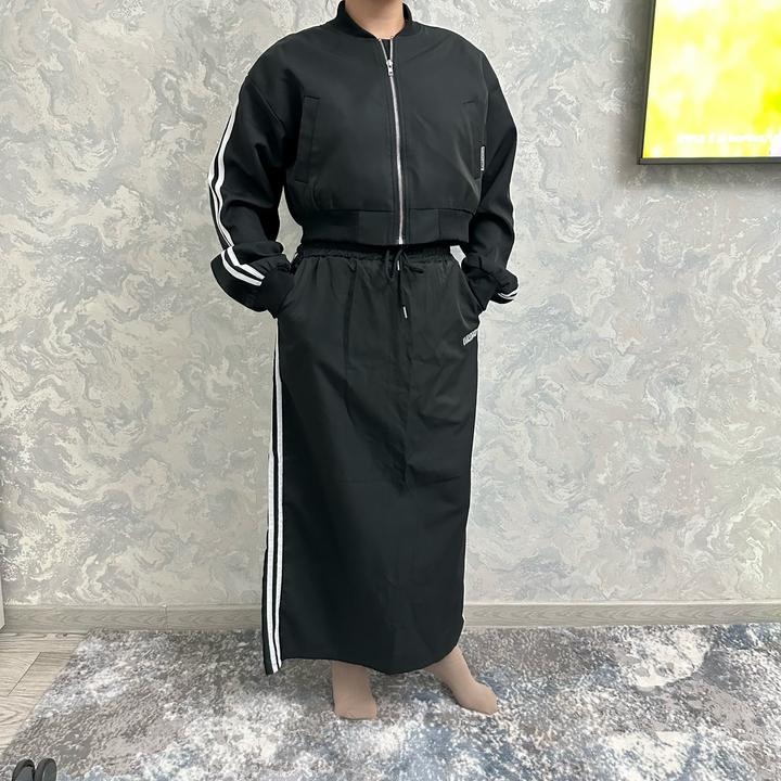 Спортивный костюм с юбкой