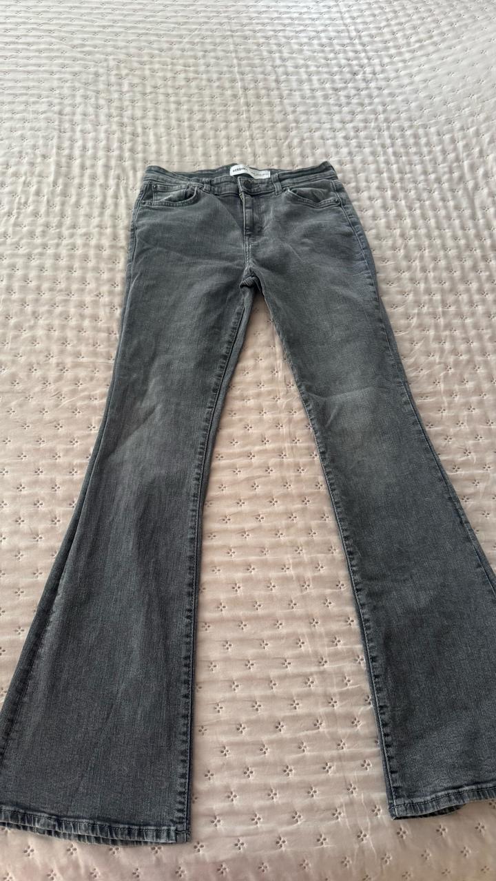Джинсы Bershka